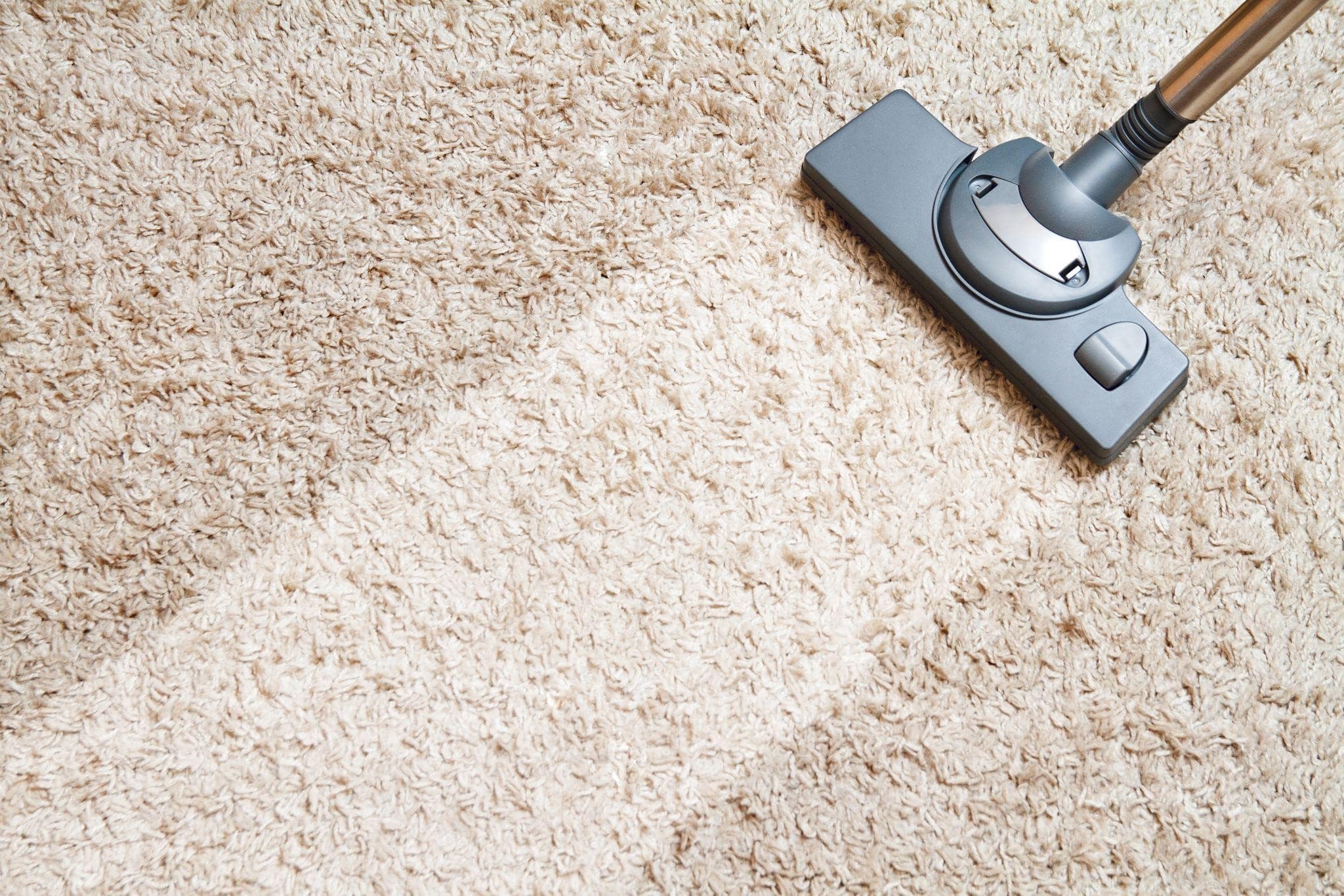 Image illustrating the difference between before and after of professional carpet cleaning in New York