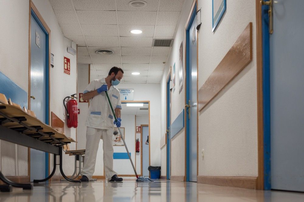 Professional cleaning services for hospitals